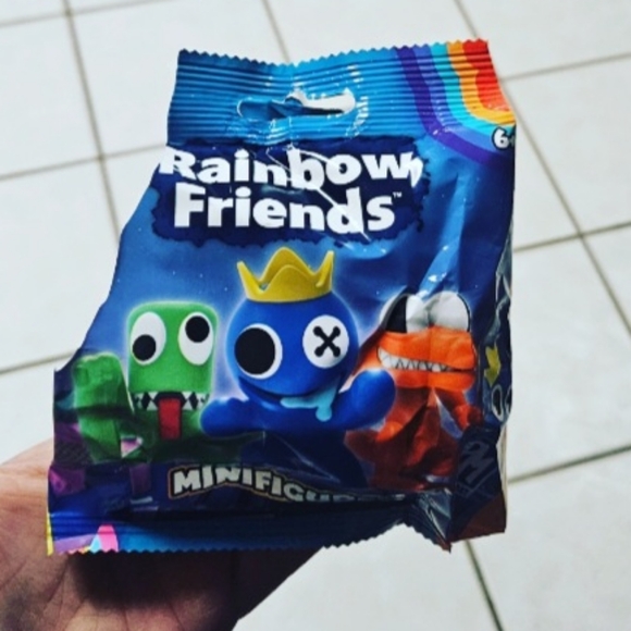2024 PhatMojo Official Rainbow Friends Mini Figures Series 2 Blue - Picture 8 of 9